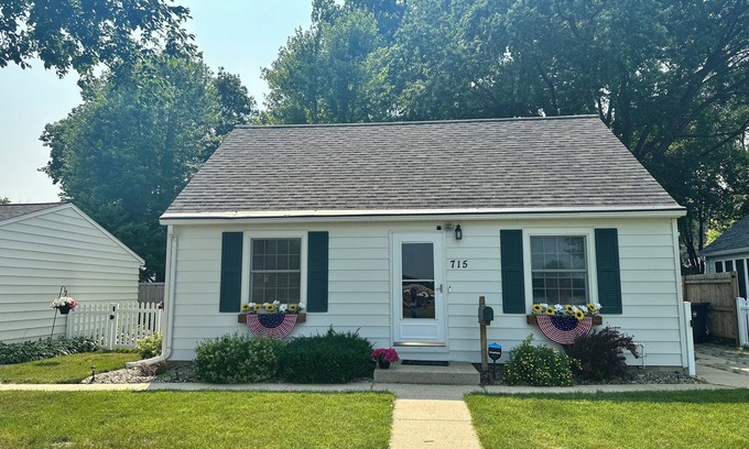 Mankato Casa | Adorable house in lower north