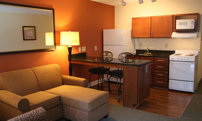 Mooresville Hotel | Affordable Suites Mooresville LakeNorman