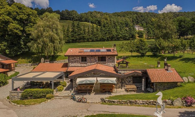 Alta Valle Intelvi Casa | Agriturismo La Nevera