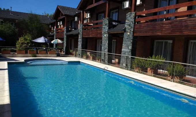 Santa Rosa de Calamuchita Apartamento | Aguas Claras Hosteria