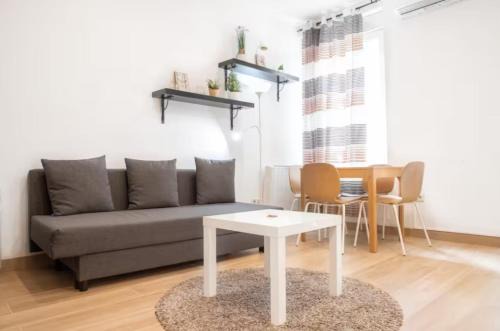 Hortaleza Apartamento | AH Smart Loft Madrid - IFEMA & Airport Zone