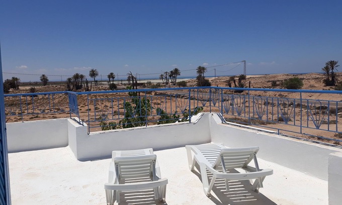 Djerba Ajim Villa | Air-conditioned villa by the sea