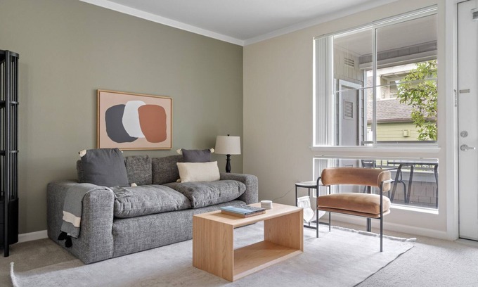 Central San Mateo Apartamento | Airy San Mateo 1BR w/ Clubhouse, Gym & W/D, nr Restaurants, by Blueground