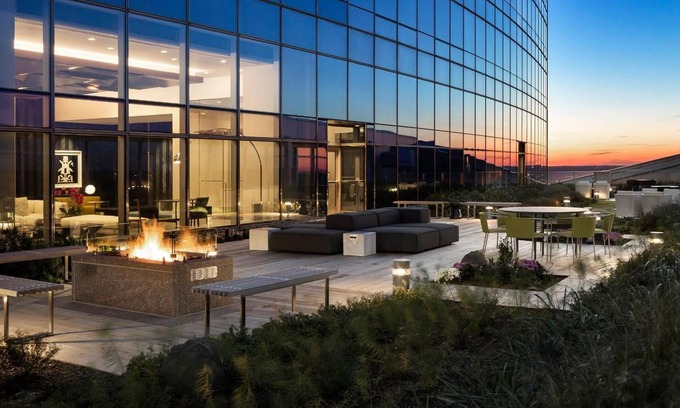 University City Hotel | AKA University City