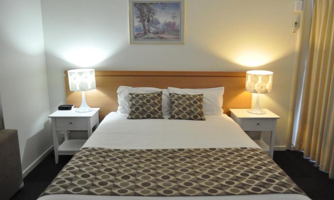 Albury Hotel | Albury Burvale Motor Inn