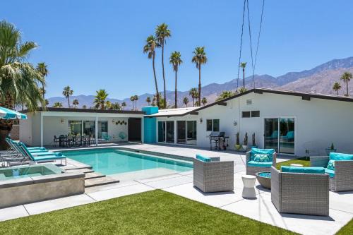 Palm Springs Villa | Alexander Sunrise by ACME House Company