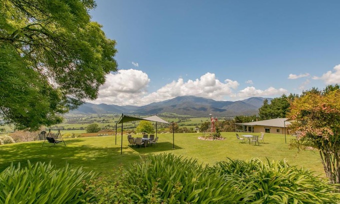 Tawonga South Hotel | Allamar Motel