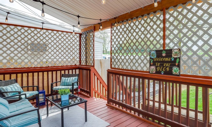 Allentown Casa | Allentown Townhome w/ Deck - 3 Mi to PPL Center!