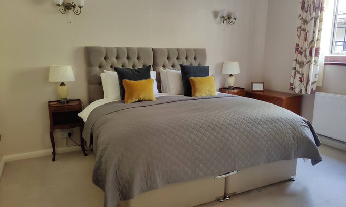 Bossington Apartamento | Apartamento-Confortable-Baño con ducha-Vista al campo