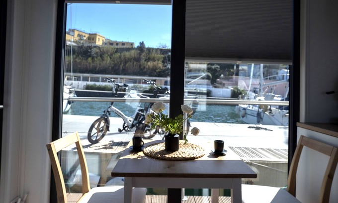 Procida Alquiler De Eote | Almalo Floating House Case galleggianti