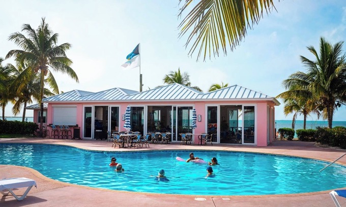 Treasure Cay Complejo | ¡Casi en el océano! - 7a noche GRATIS