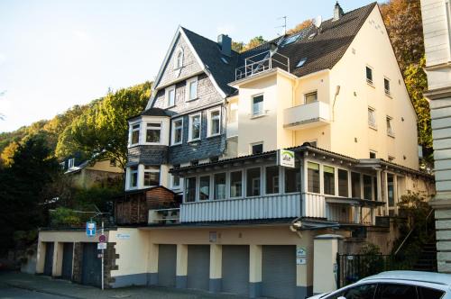 Barmen Hotel | also-Hotel an der Hardt