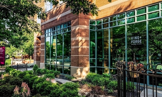 Downtown Columbus Hotel | Always a Great Idea To Unwind! Close to Columbus Museum of Art, Pet-Friendly!