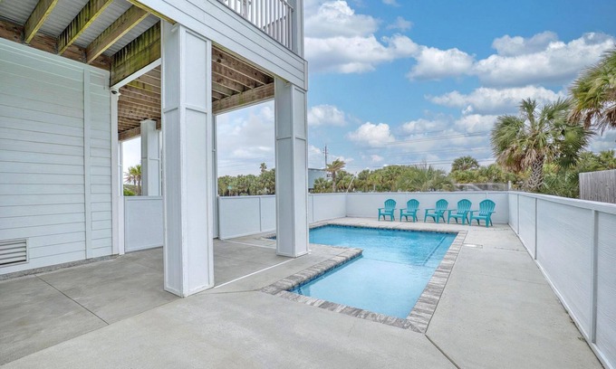 Pensacola Beach Casa | Nueva casa de lujo de 6 dormitorios / 6 baños. Duerme 22! ¡Llame a un especialista en vacaciones hoy!