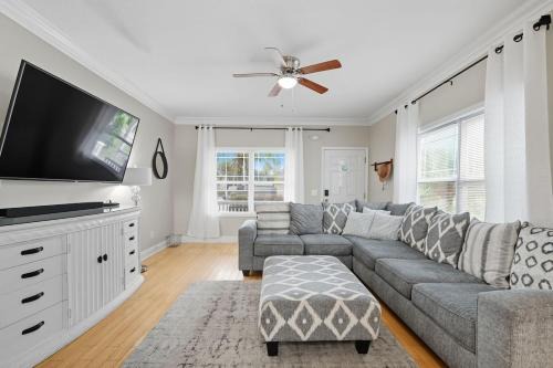 Jacksonville Beach Casa | Amazing NEW Oasis Walk to Beach Mins to Mayo