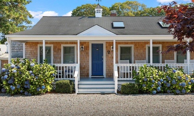West Hyannisport Casa | Amazing Summer Getaway in sought out neighborhood in W. Hyannisport!