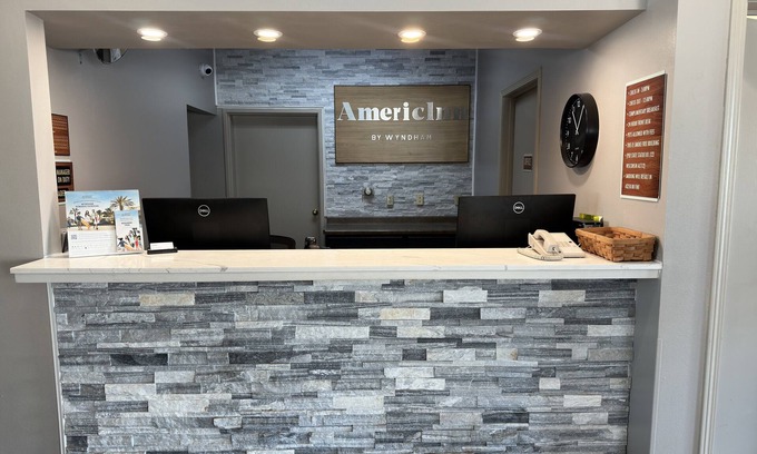 Mauston Hotel | AmericInn by Wyndham Mauston