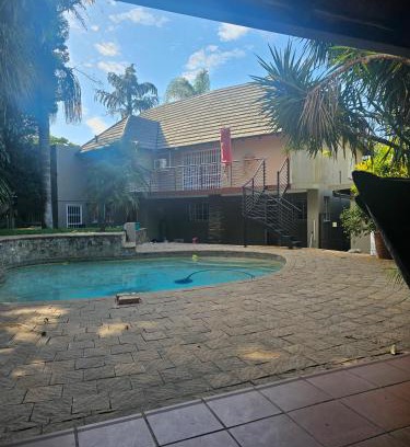 Nelspruit Apartamento | Amo's Place