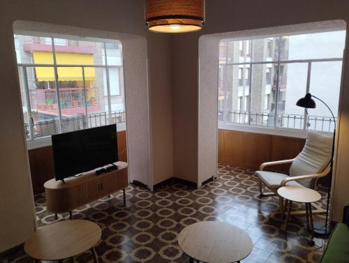 Abena Apartamento | Amplio piso en casa histórica en primera planta