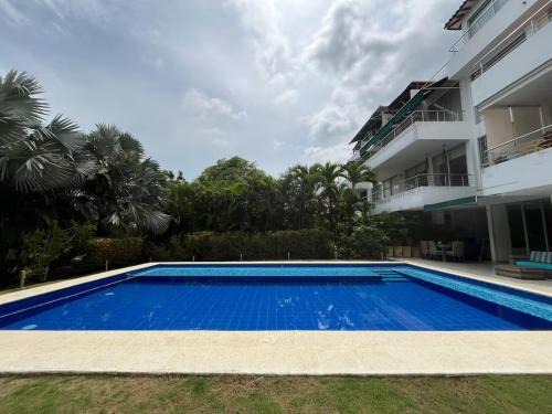 Zona Norte Apartamento | Amplio y cómodo apto para 6 a Max 12 personas con piscina privada en Laguna Club