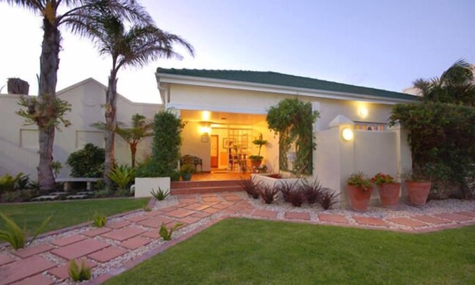 Summerstrand Casa | Anchorage Guest House