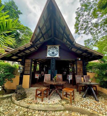 Busuanga Casa | Ann and Mike Guest House, Bar & Restaurant
