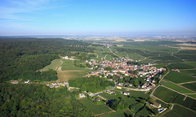 Chigny-les-Roses Casa | ANTOINETTE COTTAGES. COTTAGE FIZZY POP