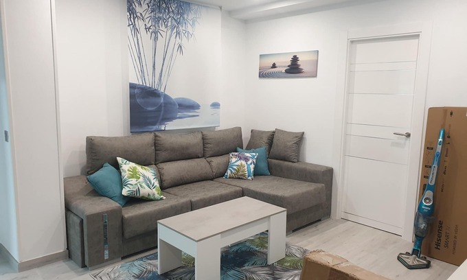 Ciudad Real Apartamento | Piso entero 4 dormitorios centrico. Totalmente nuevo moderno, elegante.