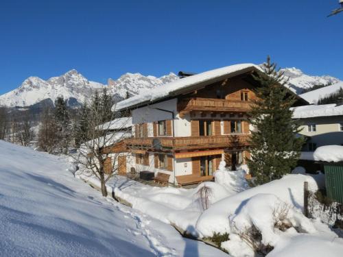 Maria Alm am Steinernen Meer Apartamento | Apartment directly in the Hochkoenig ski area