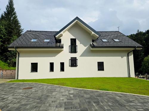 Pohorje Apartamento | Apartmaji Vouk - sodobni apartmaji v objemu narave - Lukanja - Rogla - Primerno za pare in družine - Sprostitev in aktivno preživljanje prostega časa