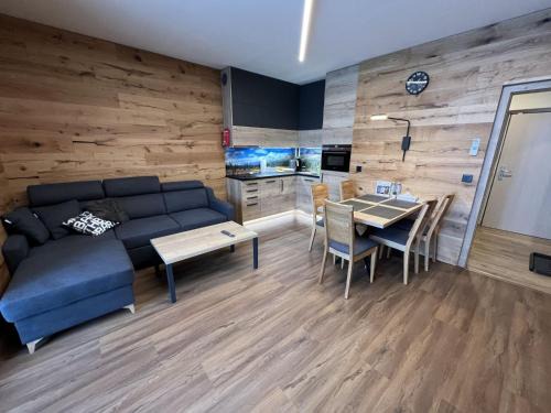 Ricky v Orlickych horach Apartamento | Apartment Říčky v Orlických horách C21 by Interhome