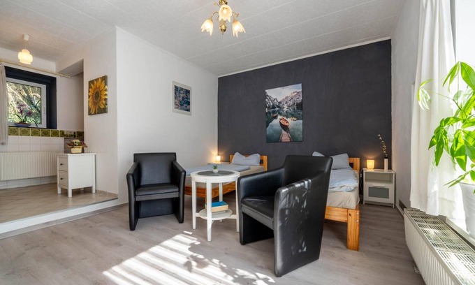 Liepe Apartamento | Apartamento 'Behling 1 con terraza' con terraza compartida, jardín comunitario y Wi-Fi