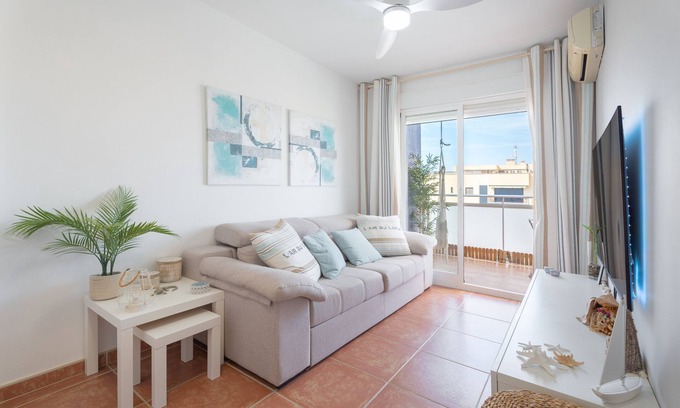 Chilches Apartamento | Apartamento 'Chillout I'akevan' con vistas al mar, piscina compartida y Wi-Fi