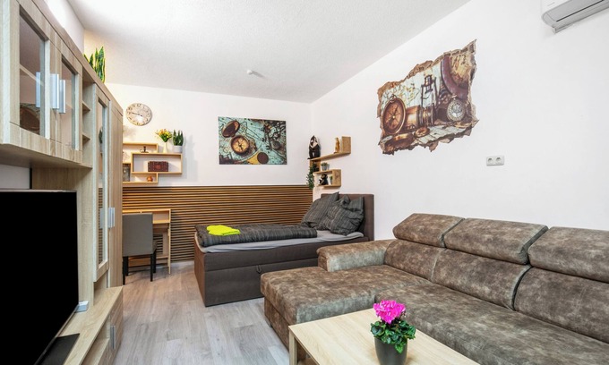 Kloster Lehnin Apartamento | Apartamento 'Ferienwohnung Ostsee' con terraza compartida, Wi-Fi y aire acondicionado