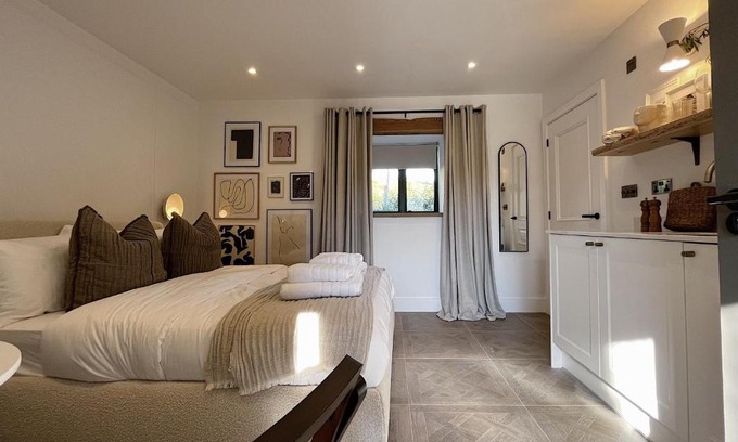 Edenfield Apartamento | Apartment for Two in New Luxury Wellness Retreat - Glimpse Apartment