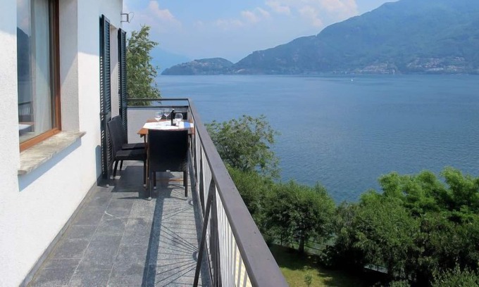 Vignola Apartamento | Apartamento Guattini en Cremia - 6 personas, 3 dormitorios