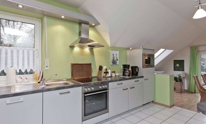 Mersheim Apartamento | Apartamento amueblado en Nieheim, Alemania cerca del bosque