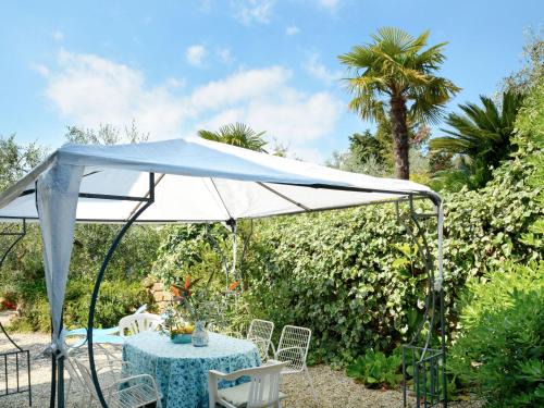 Poggi Apartamento | Apartment Ivano - PGI125 by Interhome