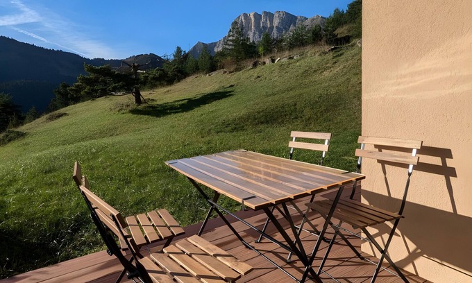 Gresse-en-Vercors Apartamento | Apartment 'La Canopée - Grand Veymont View' with Mountain View and Private Terrace