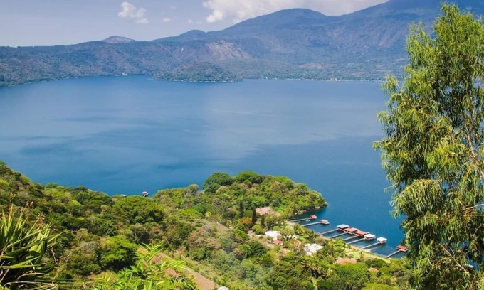 Coatepeque Apartamento | Apartment Lourdes , Pets welcome