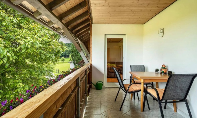 Waldburg Apartamento | Apartamento 'Urlaub auf dem Hirschhof Stehle' con vistas a la montaña, Wi-Fi y jardín