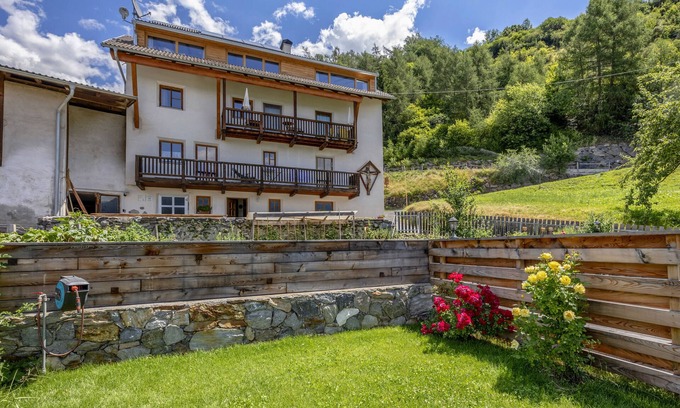 Sluderno Apartamento | Apartamento 'Vernalhof Apt Panorama Large' con vistas a la montaña, terraza compartida y Wi-Fi