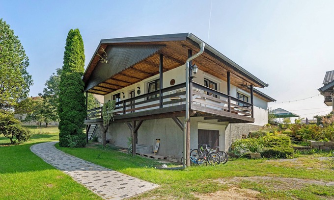 Burkau Apartamento | Apartamento 'Willkommen Im Ferienhaus Europahof' con jardín, balcón y Wi-Fi