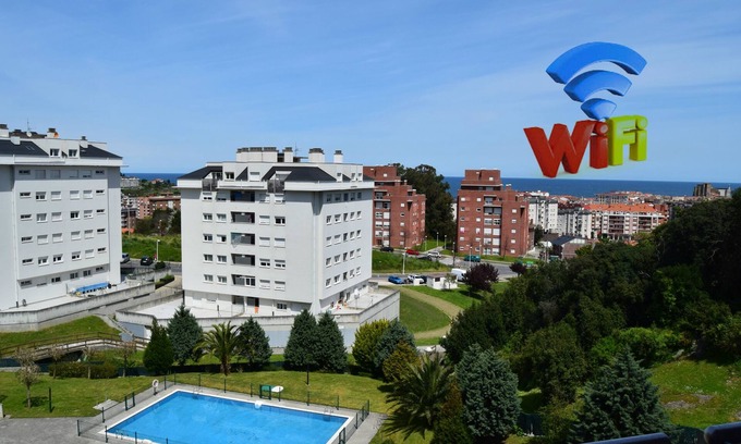 Castro Urdiales Apartamento | Apartamento con Piscina 2 Terrazas Vistas y WIFI