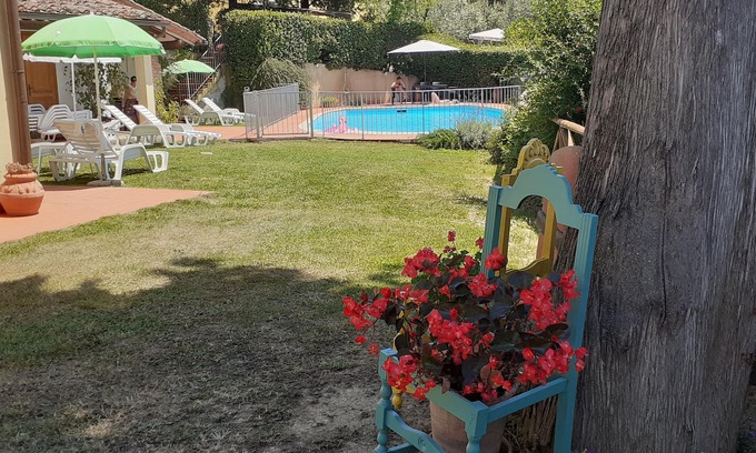Gambassi Terme Apartamento | APARTMENT WITH WINDOWS VIEW ON THE POOL AND ON THE WONDERFUL TUSCAN COUNTRYSIDE
