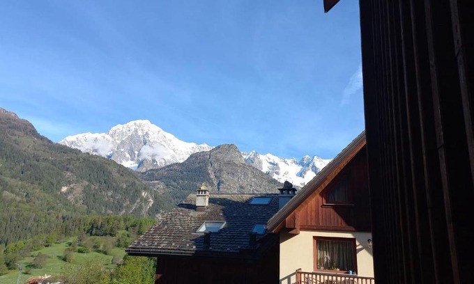 Pallusieux Apartamento | Appartamento incantevole a 5 minuti da Courmayeur