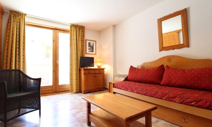 Lanslevillard Apartamento | Appartement 6 pers au centre de Lanslevillard-Val Cenis, proche pistes, balcon exposé sud - FR-1-508-107