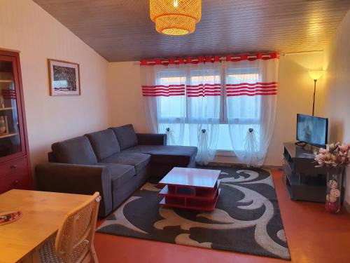 Casteljaloux Apartamento | Appartement cosy et climatisé pour 1 à 4 personnes 150m place Gambetta