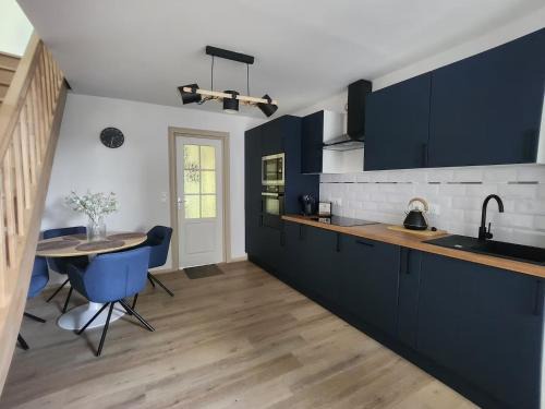 Charleville-Mezieres Apartamento | Appartement Duplex 2 chambres avec terrasse en hyper centre