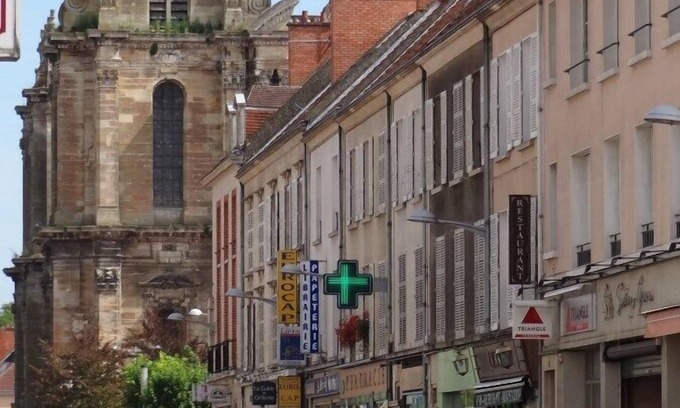 Vitry-le-Francois Apartamento | Apartamento-Baño privado con bañera-Coquelicot